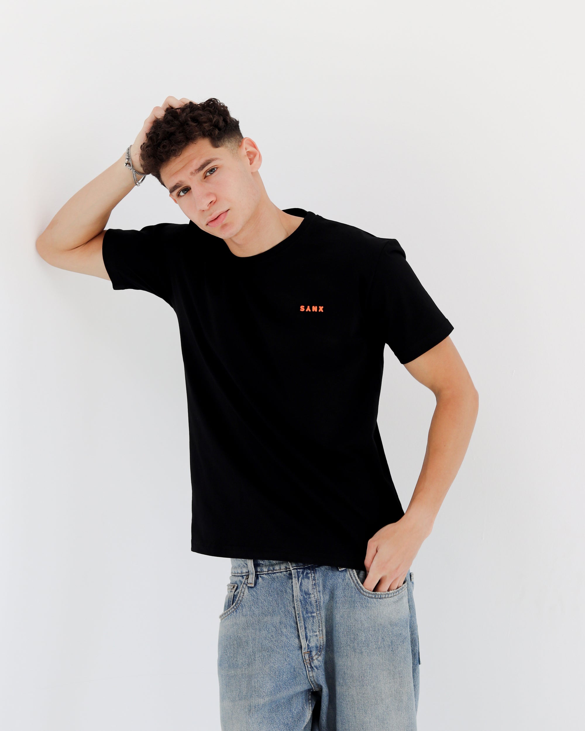 Wander Vibes Tee